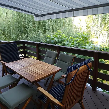 Apartment Kostanjevica Na Krki דירה